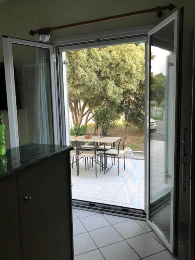 リクスリオンFilippos Houseアパートメント エクステリア 写真